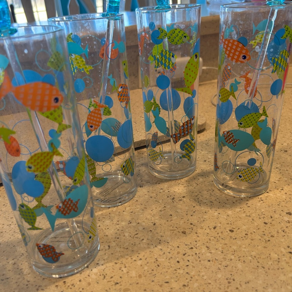 Colorful Fish Patterned Glass Tumblers - Picture 2 of 5